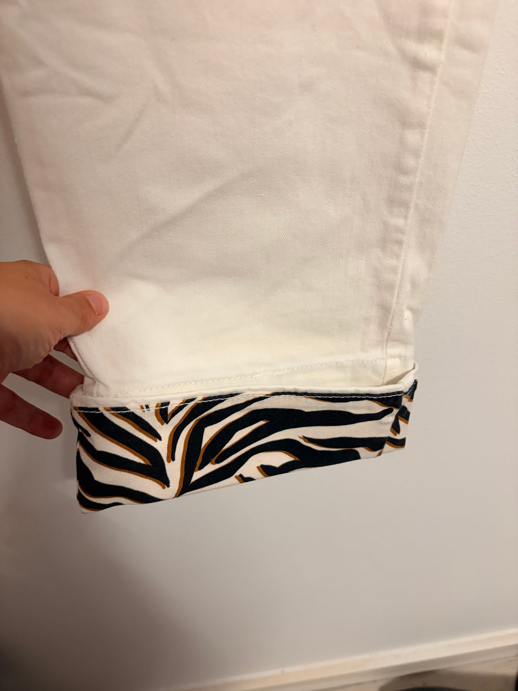 Please weiße Jeanshose Wide Leg gerades Bein Animalprint Gr. S