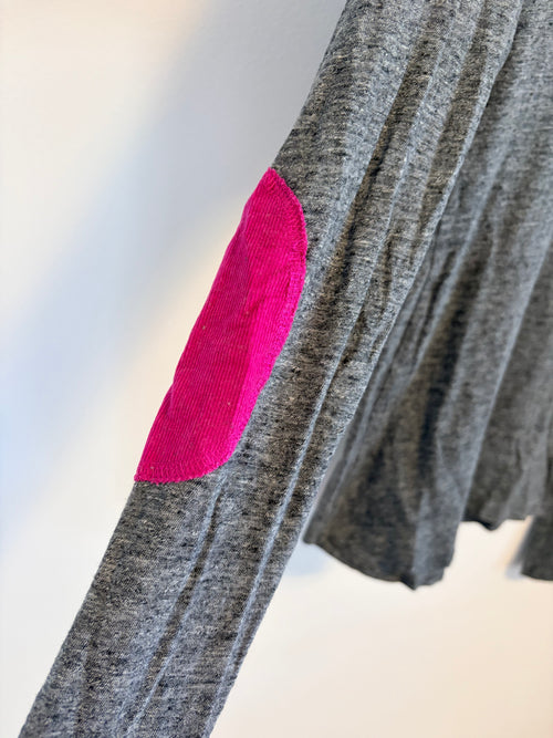 H&M L.O. G.G Longsleeve grau mit Cordpatches pink Gr. XS Damen