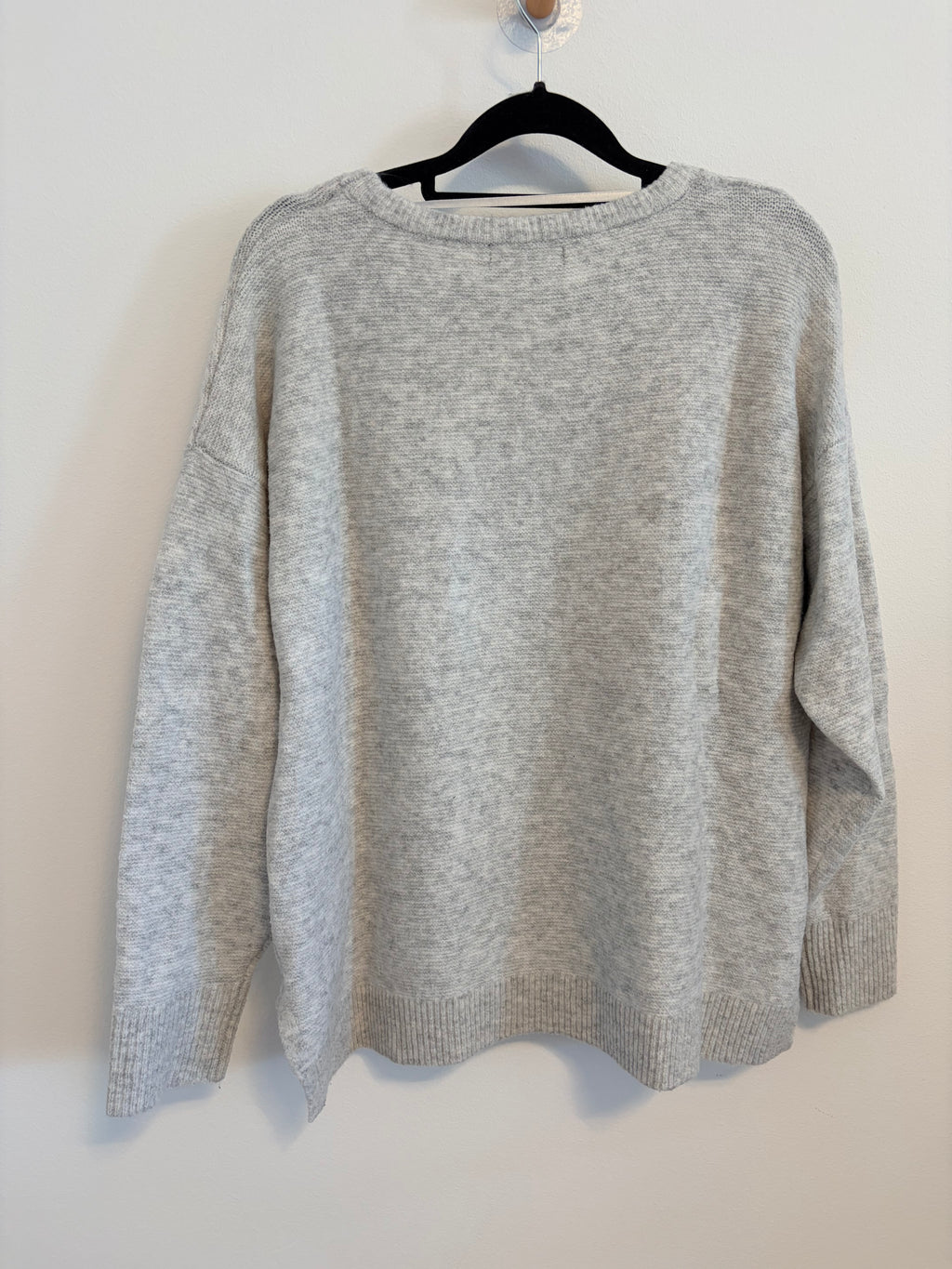 Primark Strickpullover grau mit Perlenbesatz Gr. M